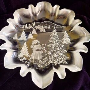 Mikasa Holiday Classics Bon Bon Christmas Holiday Retired